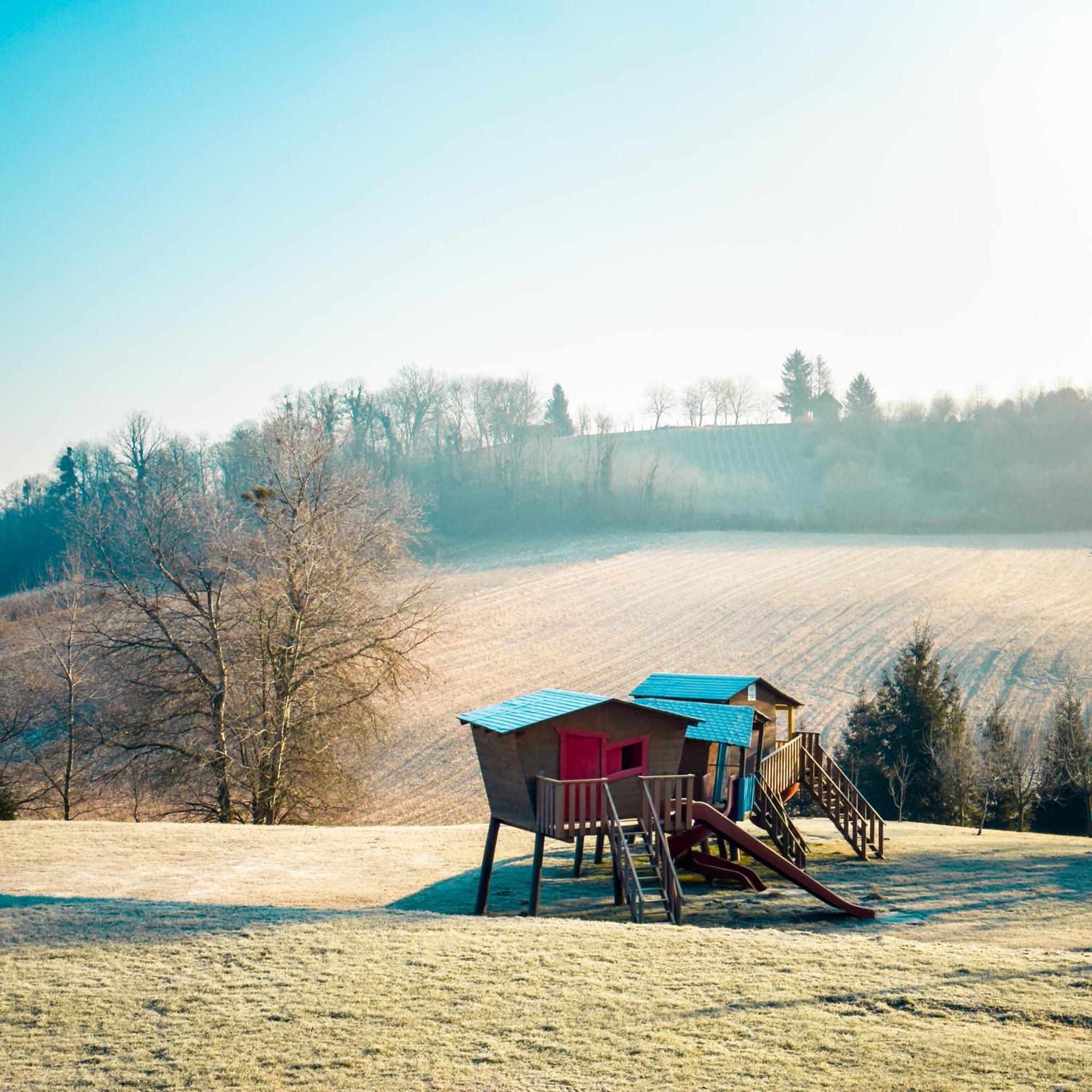 Bed&Breakfast Vinarija Coner Bjelovar Ngoại thất bức ảnh