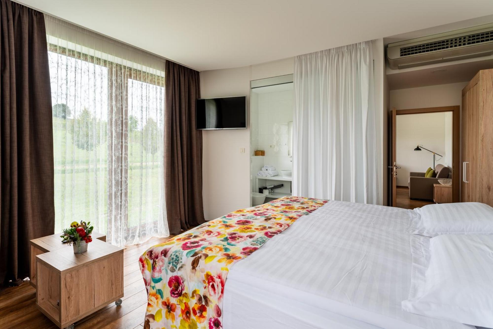 Bed&Breakfast Vinarija Coner Bjelovar Ngoại thất bức ảnh