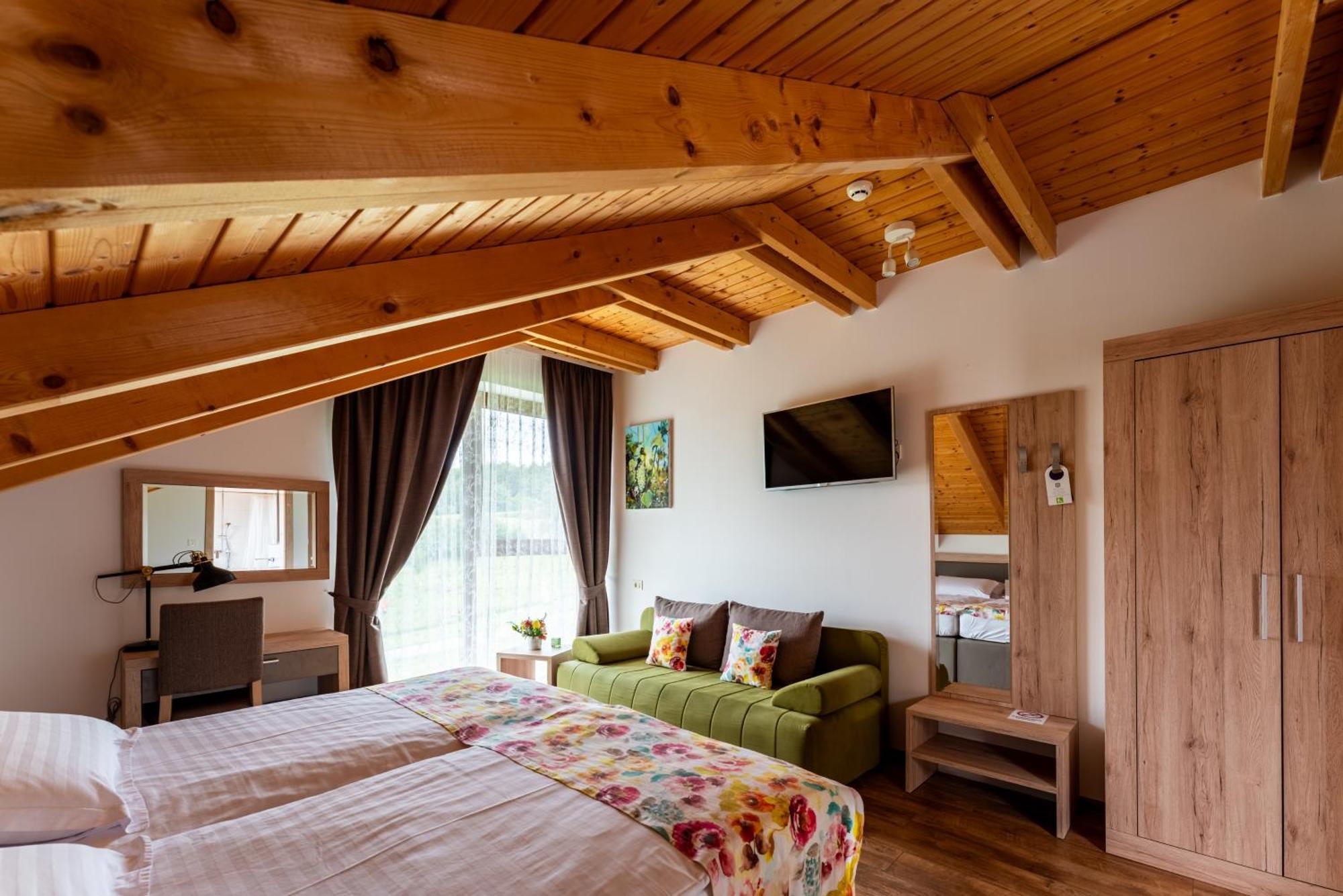 Bed&Breakfast Vinarija Coner Bjelovar Ngoại thất bức ảnh